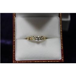 14KT GOLD DIAMOND RING