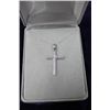 Image 1 : 10KT WHITE GOLD CROSS PENDANT NECKLACE