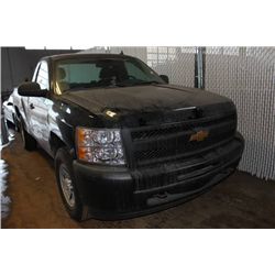 2013 CHEVROLET SILVERADO 4x4 w/000127 KMS
