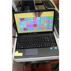15.6" SAMSUNG ULTRABOOK INTEL CORE i3/8GB RAM