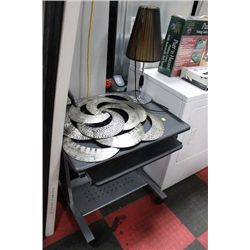 SHOWHOME METAL ART WALL HANGING SOLD W LAMP