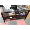 Image 1 : WOOD AND GLASSTOP SHOWHOME SIDETABLE W DRAWERS