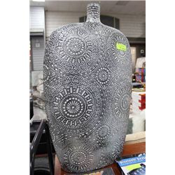 LARGE SHOWHOME VASE
