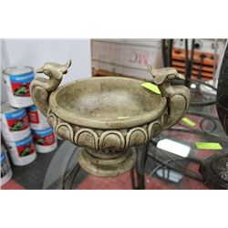 BIRD INSPIRED FRUIT BOWL CENTERPIECES