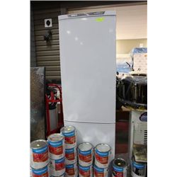 GE WHITE LOFT FRIDGE