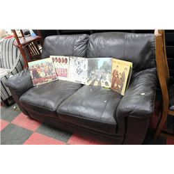 BROWN LEATHER LOVE SEAT