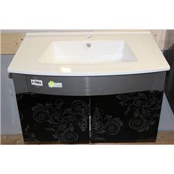 9452 FLORAL DESIGN BLACK AND SILVER FLOATING