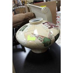 ABSTRACT DESIGNER VASE