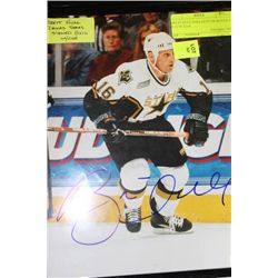 BRETT HULL DALLAS STARS  SIGNED 8 X 10 W/ COA