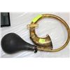 Image 1 : VINTAGE CAR HORN