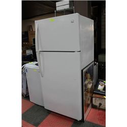 KENMORE 18 CUBE FRIDGE