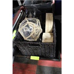 TRAY OF SHOWHOME DECORATIONS