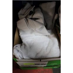 BOX OF SHOWHOME TOWELS