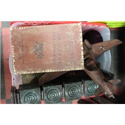 TOTE OF VARIOUS SHOWHOME ORNAMENTS ON CHOICE