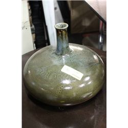 SHOWHOME GREEN VASE