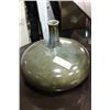Image 1 : SHOWHOME GREEN VASE