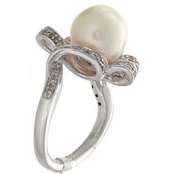 18K White Gold 9.35ctw Pearl & Diamond Ring