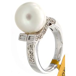 18K White Gold 11.87ctw Pearl & Diamond Ring