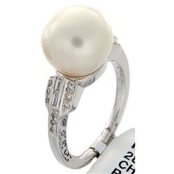 14K White Gold 10.35ctw Pearl & Diamond Ring