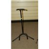 Image 1 : guitar stand