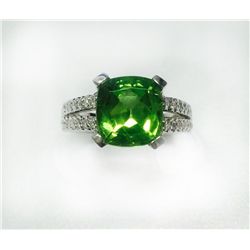 PERIDOT 4.16CT,  14K W/G RING 6.13GRAM / DIAMOND RD 0.63CT