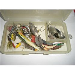 BOX FULL OF APPROX. 20 TOTAL OLD FISHING LURES!! LURES CAME OUT OF SAFE!!