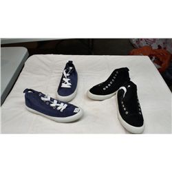 2 pairs shoes