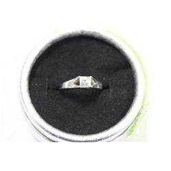 WHITE GOLD DIAMOND RING SZ 6