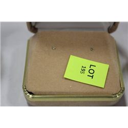 14 KT GOLD DIAMOND STUD EARRINGS