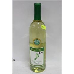 750 ML BOTTLE BAREFOOT SAUVIGNON BLANC WINE 12%