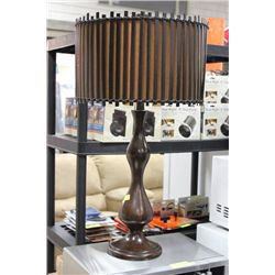SHOWHOME WOOD LAMP