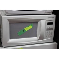 FRIGIDAIRE MICROWAVE