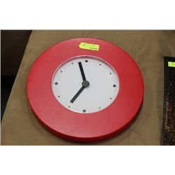 SHOWHOME RED WALL CLOCK