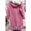 Image 2 : INUVIK NWT LADIES SIZE 8 INUIT HUNTER DESIGN