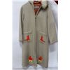 Image 1 : INUVIK NWT HANDCRAFTED LADIES COAT