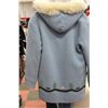 Image 2 : HUDSONS BAY LADIES COAT W IGLOO DESIGN
