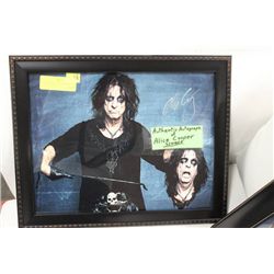 AUTHENTIC AUTOGRAPH ALICE COOPER PICTURE
