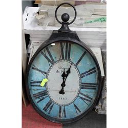 SHOWHOME LARGE METAL CLOCK