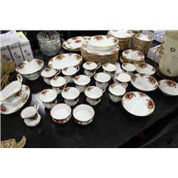 LARGE COLLECTION OF OLD COUNTRY ROSE ROYAL ALBERT