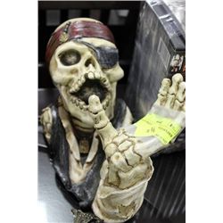 PIRATE SKELETON BOTTLE HOLDER
