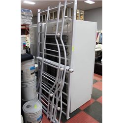 SHOWHOME WHITE DAYBED