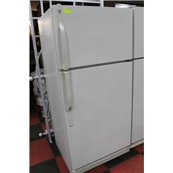 GE WHITE FRIDGE