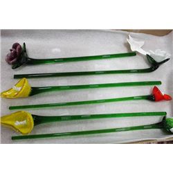 FLAT OF ART GLASS FLOWERS