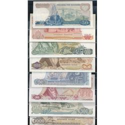 Greece;  Banknote lot including 1964-1970's issues 50 Drachmai Krause P#195, 100 Drachmai P#196, 500