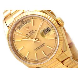 36mm Gents Rolex 18k Yellow Gold Oyster Perpetual Daydate Watch. Champagne Dial. 18k Yellow Gold Flu