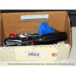 BOX: MISCELLANEOUS HANDTOOLS, SCISSORS, SCREWDRIVERS