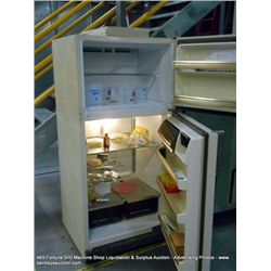 GE REFRIGERATOR