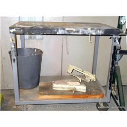 HINSON HULA GIRL PAINT SHAKER W/ CART