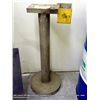 Image 1 : TOOL STAND