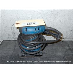 MAKITA B04556 SANDER